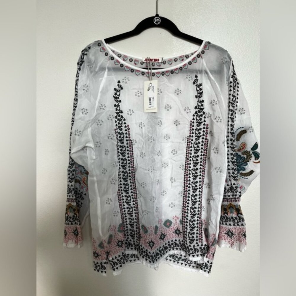 Johnny Was women’s floral embroidered top NWT Size M